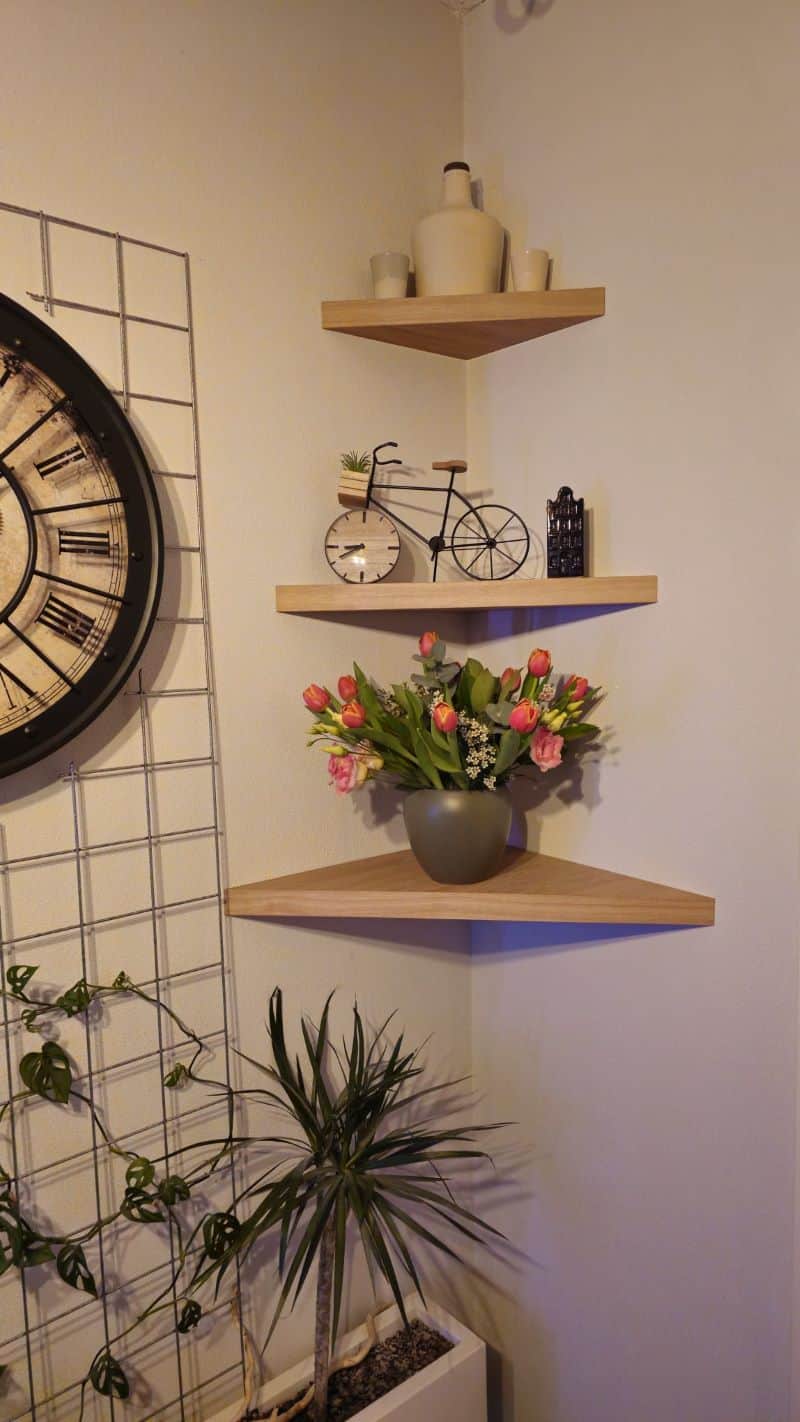 Herfststyling voor je boekenplank: warmte en sfeer in huis
