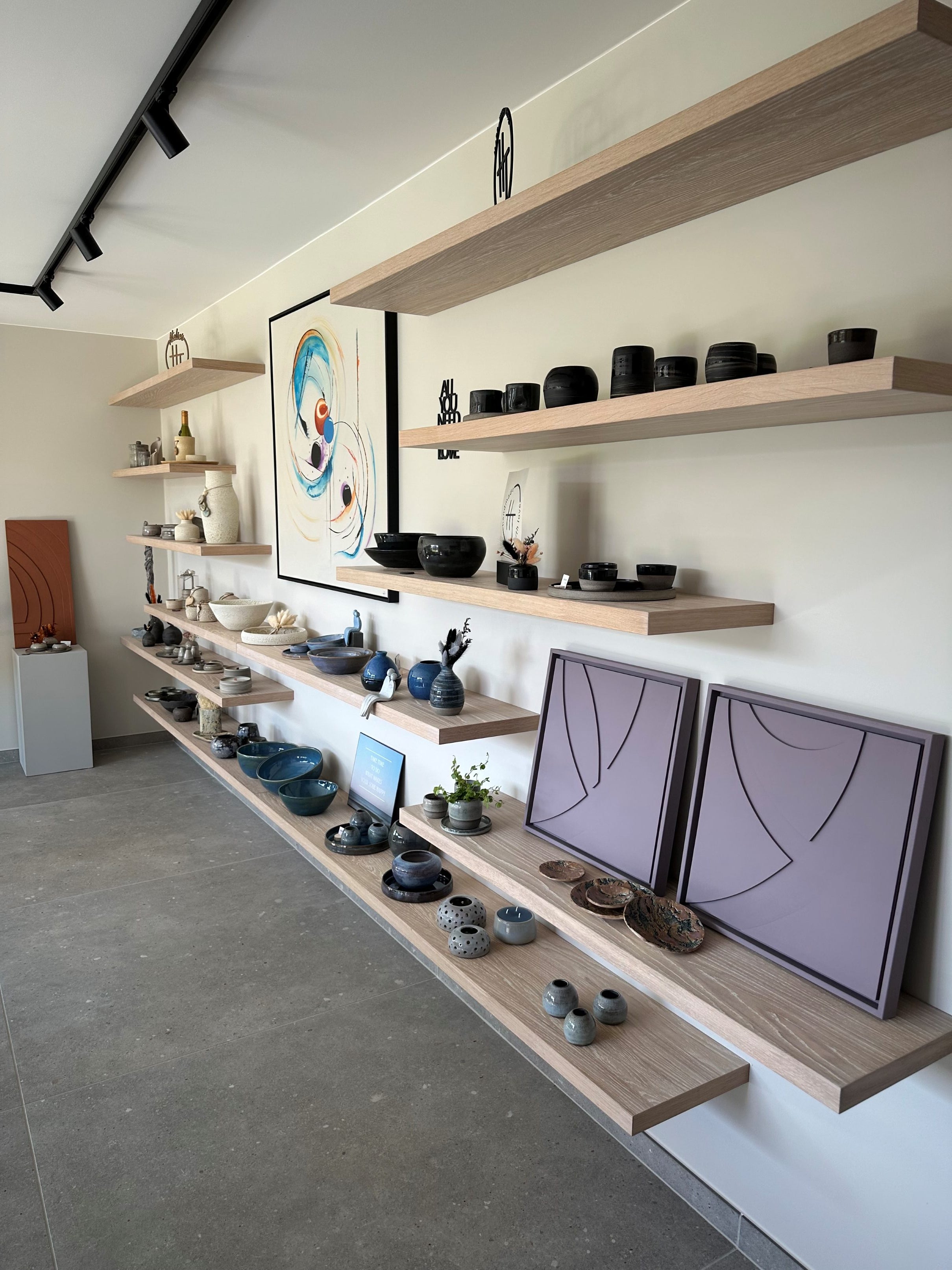 Atelier met zware planken in eiken naturel